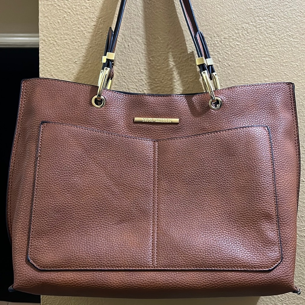 Steve Madden pursue